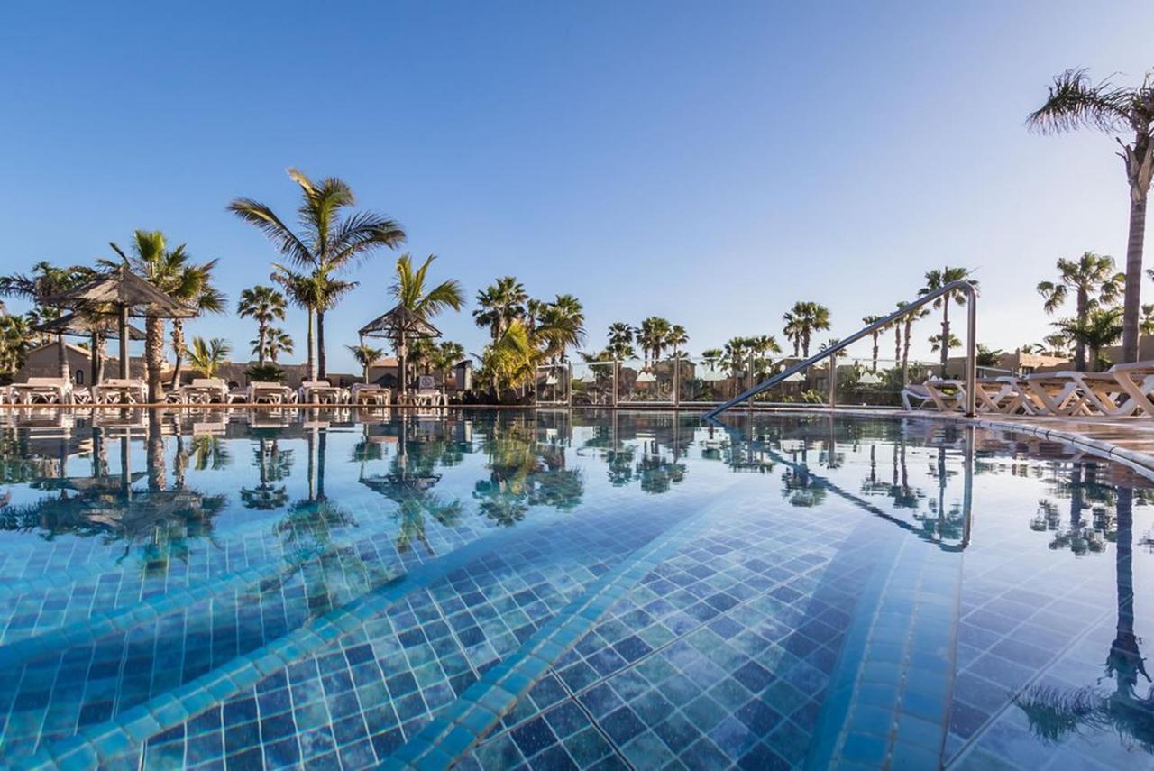 Family Apartment 1 Bedroom With Pool View - Oasis Duna Resort Corralejo Exteriör bild