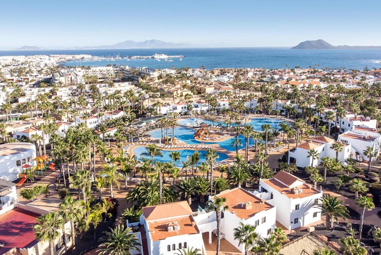 Family Apartment 1 Bedroom With Pool View - Oasis Duna Resort Corralejo Exteriör bild